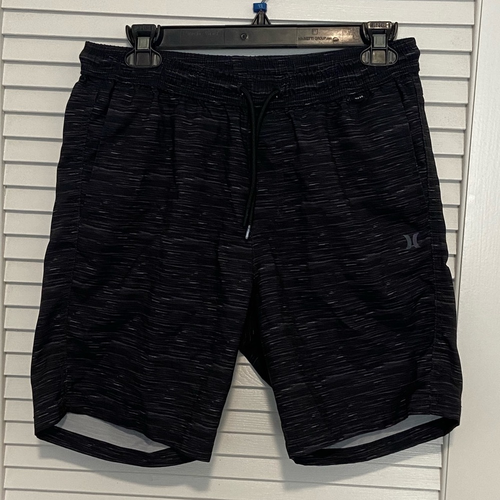 Hurley, black and white, size small